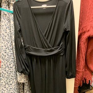 Black long sleeve maternity dress